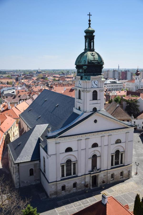 Hotel Domus Collis Győr Esterno foto