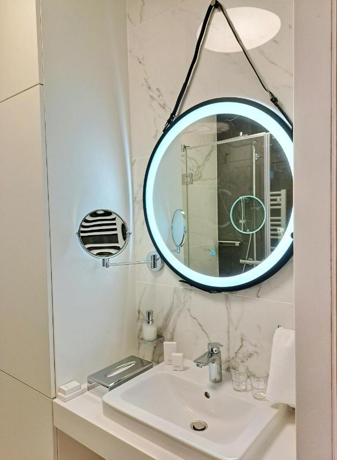 Hotel Domus Collis Győr Esterno foto