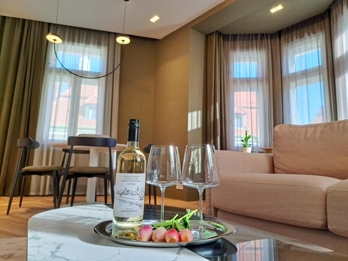 Hotel Domus Collis Győr Esterno foto