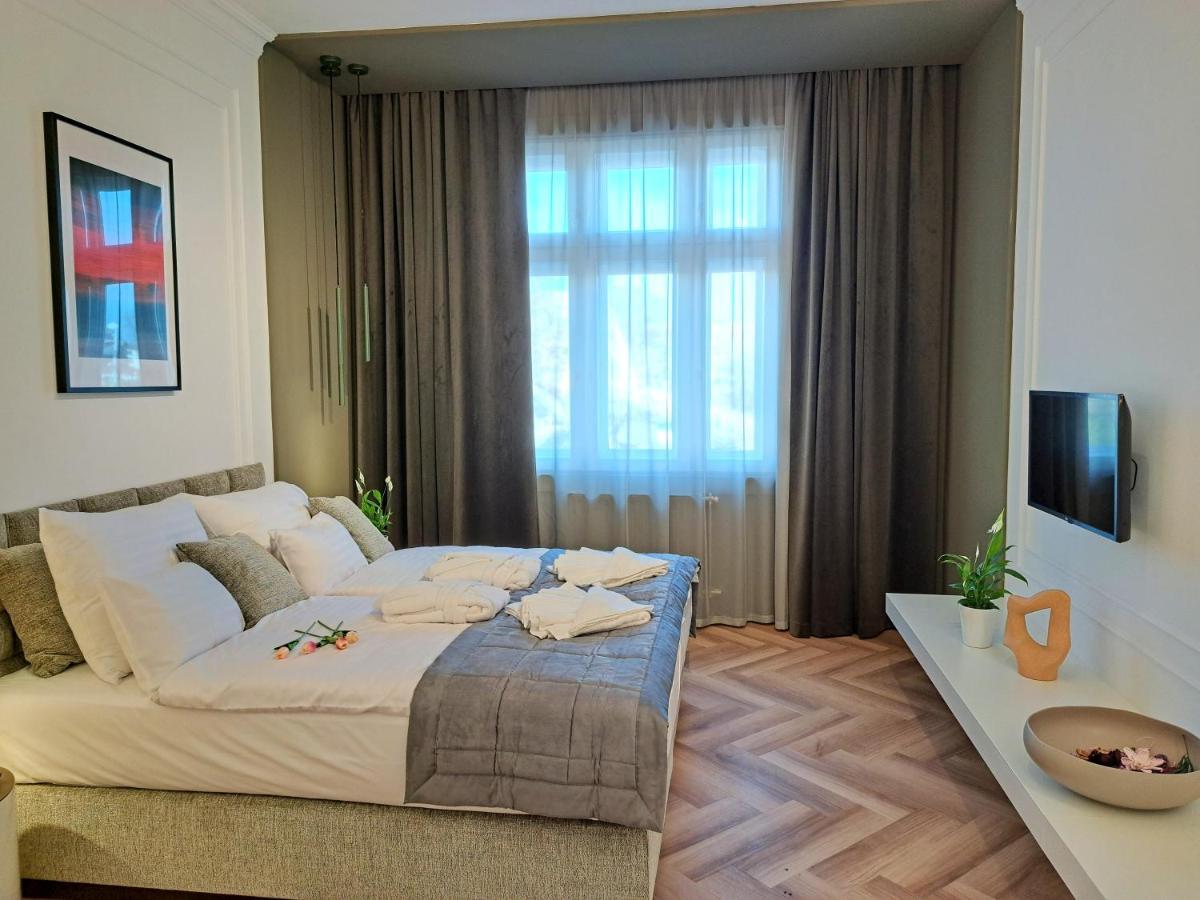 Hotel Domus Collis Győr Esterno foto