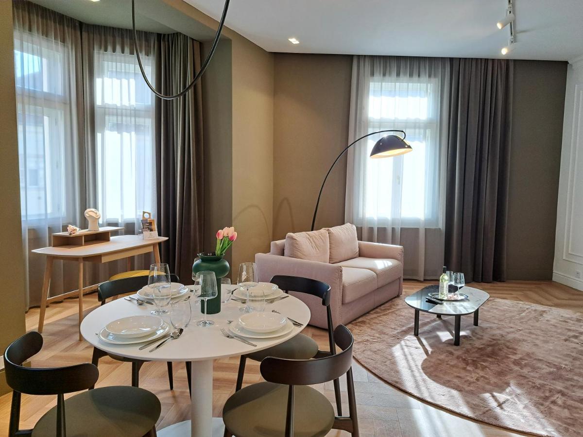 Hotel Domus Collis Győr Esterno foto