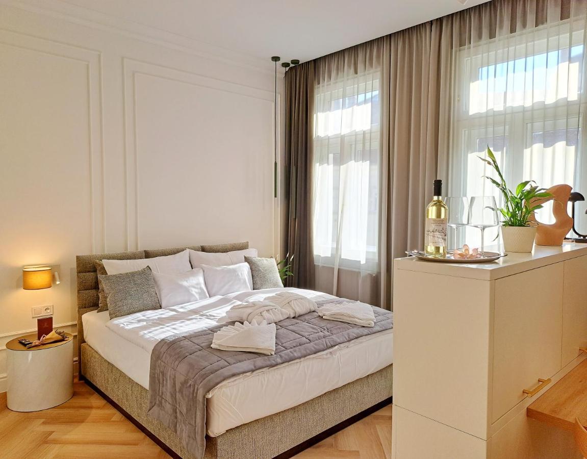 Hotel Domus Collis Győr Esterno foto